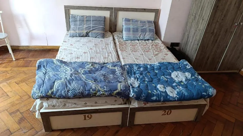 Khamsa Hostel バクー